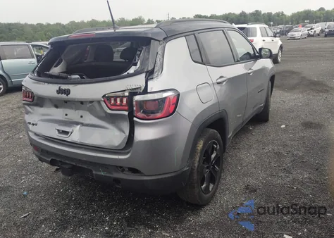 2018 Jeep Compass Altitude 4X4 z USA, uszkodzony, nr VIN 3C4NJDBB0JT393916